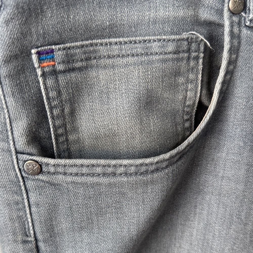 Patagonia Slim Straight Jeans in Grey Wash - Picture 6 of 13